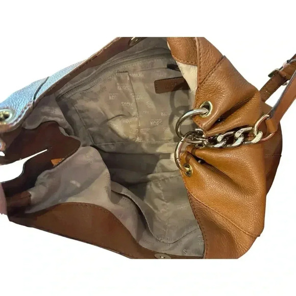 Michael Kors Large Carmel Brown Adjustable Shoulder or Cross Body Hobo Bag - Picture 5 of 7